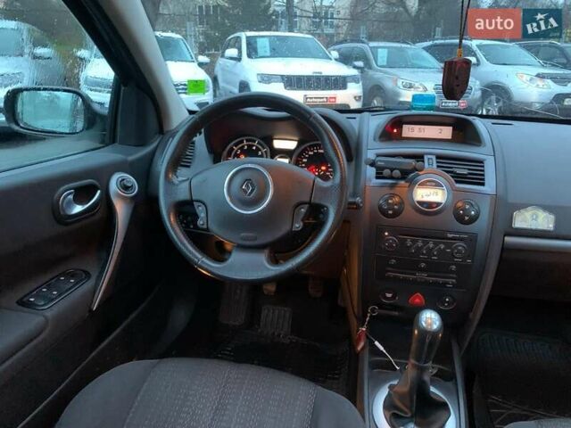 Чорний Рено Меган, об'ємом двигуна 1.6 л та пробігом 323 тис. км за 4990 $, фото 18 на Automoto.ua
