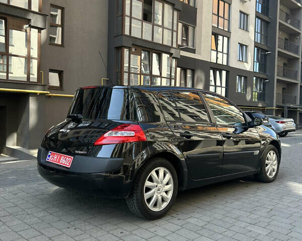 Черный Рено Меган, объемом двигателя 2 л и пробегом 219 тыс. км за 6350 $, фото 8 на Automoto.ua