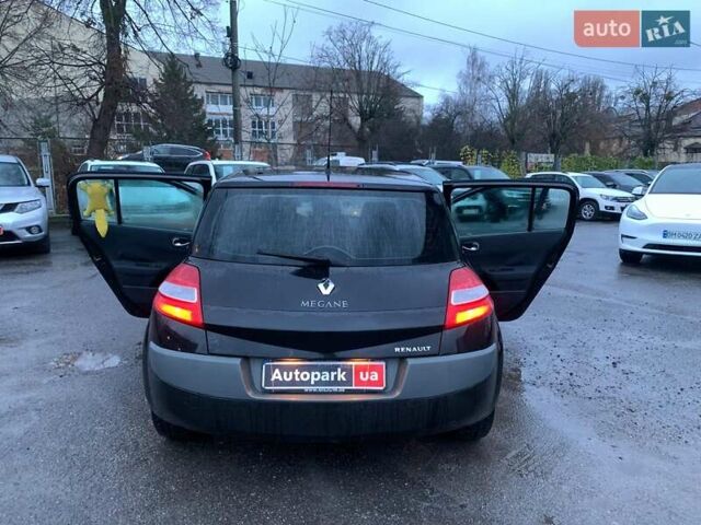 Чорний Рено Меган, об'ємом двигуна 1.6 л та пробігом 323 тис. км за 4990 $, фото 22 на Automoto.ua