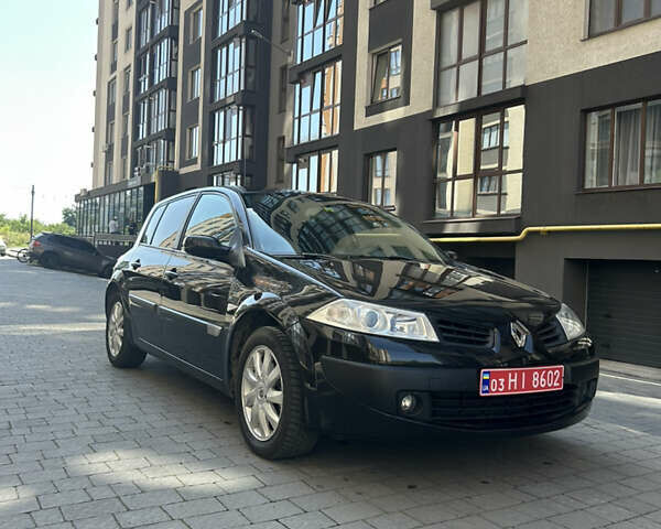 Черный Рено Меган, объемом двигателя 2 л и пробегом 219 тыс. км за 6350 $, фото 6 на Automoto.ua