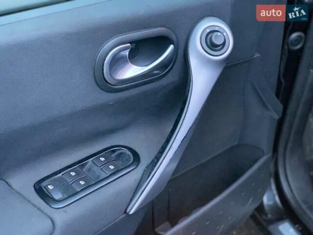 Чорний Рено Меган, об'ємом двигуна 1.6 л та пробігом 323 тис. км за 4990 $, фото 25 на Automoto.ua