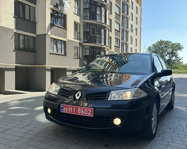 Черный Рено Меган, объемом двигателя 2 л и пробегом 219 тыс. км за 6350 $, фото 1 на Automoto.ua