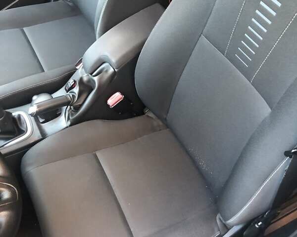 Рено Меган 2008 в Чернигове на Automoto.ua Черный Рено Меган, объемом двигателя 1.6 л и пробегом 192 тыс. км за 6700 $, фото 7 на Automoto.ua