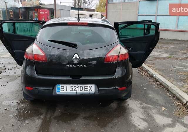 Черный Рено Меган, объемом двигателя 1.5 л и пробегом 241 тыс. км за 5900 $, фото 2 на Automoto.ua