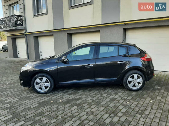 Чорний Рено Меган, об'ємом двигуна 1.6 л та пробігом 174 тис. км за 6699 $, фото 3 на Automoto.ua