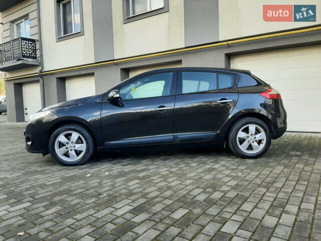 Рено Меган 2008 в Коломые на Automoto.ua Черный Рено Меган, объемом двигателя 1.6 л и пробегом 174 тыс. км за 6999 $, фото 2 на Automoto.ua