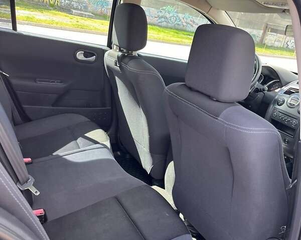 Черный Рено Меган, объемом двигателя 1.6 л и пробегом 191 тыс. км за 4700 $, фото 14 на Automoto.ua