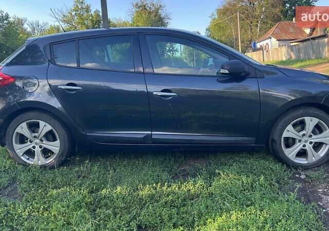 Чорний Рено Меган, об'ємом двигуна 1.6 л та пробігом 214 тис. км за 7500 $, фото 2 на Automoto.ua