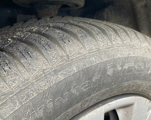 Черный Рено Меган, объемом двигателя 1.6 л и пробегом 201 тыс. км за 6300 $, фото 6 на Automoto.ua