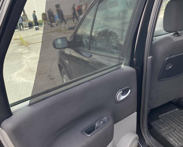 Черный Рено Меган, объемом двигателя 1.6 л и пробегом 201 тыс. км за 6300 $, фото 15 на Automoto.ua