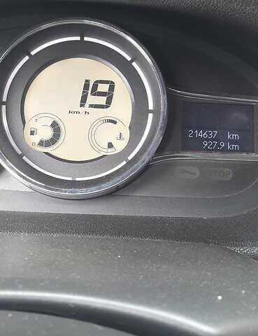 Чорний Рено Меган, об'ємом двигуна 1.6 л та пробігом 214 тис. км за 7500 $, фото 3 на Automoto.ua