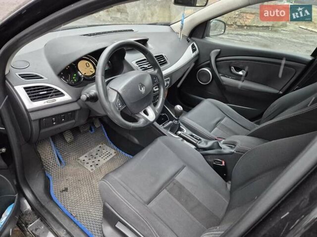 Чорний Рено Меган, об'ємом двигуна 1.46 л та пробігом 269 тис. км за 5950 $, фото 4 на Automoto.ua