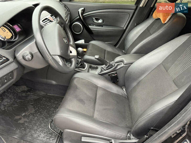 Черный Рено Меган, объемом двигателя 1.5 л и пробегом 261 тыс. км за 5500 $, фото 21 на Automoto.ua