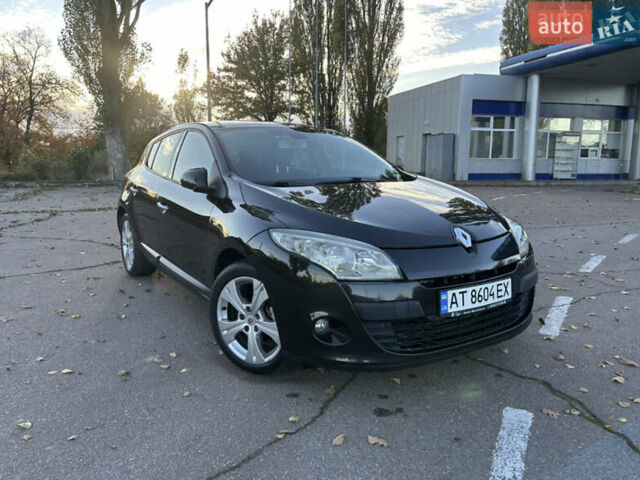 Рено Меган 2009 в Сарнах на Automoto.ua Черный Рено Меган, объемом двигателя 1.9 л и пробегом 310 тыс. км за 6200 $, фото 1 на Automoto.ua
