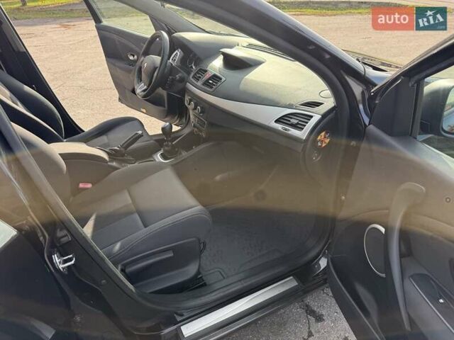 Черный Рено Меган, объемом двигателя 1.6 л и пробегом 184 тыс. км за 6800 $, фото 17 на Automoto.ua