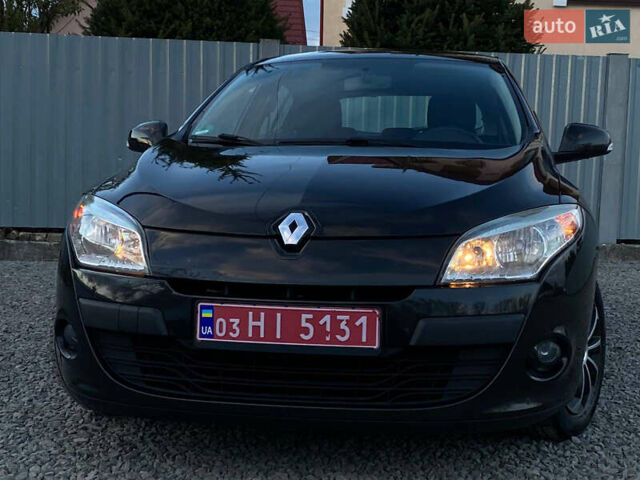 Рено Меган 2009 у Самборе на Automoto.ua Чорний Рено Меган, об'ємом двигуна 1.6 л та пробігом 208 тис. км за 6499 $, фото 10 на Automoto.ua