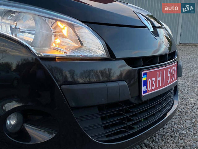 Рено Меган 2009 у Самборе на Automoto.ua Чорний Рено Меган, об'ємом двигуна 1.6 л та пробігом 208 тис. км за 6499 $, фото 6 на Automoto.ua