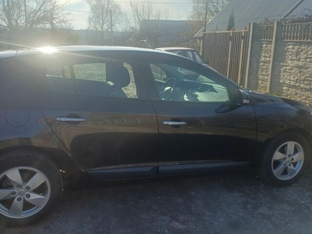 Черный Рено Меган, объемом двигателя 1.5 л и пробегом 190 тыс. км за 7500 $, фото 4 на Automoto.ua