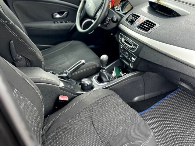 Рено Меган 2009 в Львове на Automoto.ua Черный Рено Меган, объемом двигателя 1.5 л и пробегом 261 тыс. км за 6300 $, фото 11 на Automoto.ua