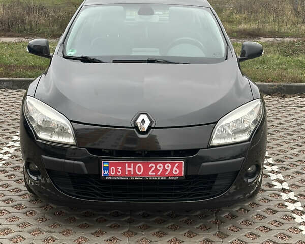 Чорний Рено Меган, об'ємом двигуна 1.6 л та пробігом 162 тис. км за 7399 $, фото 1 на Automoto.ua