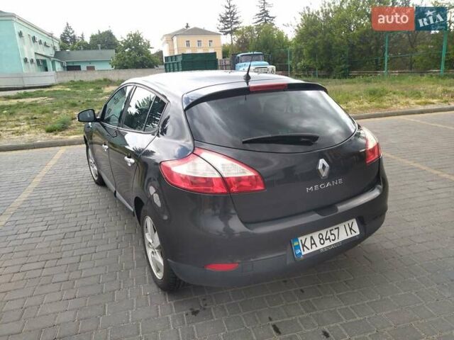 Чорний Рено Меган, об'ємом двигуна 1.5 л та пробігом 220 тис. км за 6200 $, фото 7 на Automoto.ua