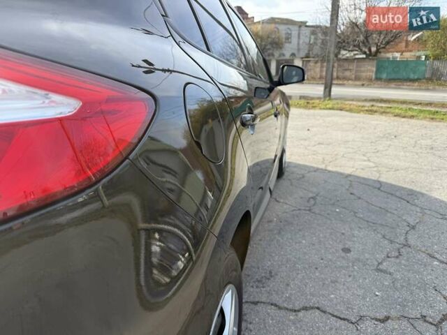 Черный Рено Меган, объемом двигателя 1.6 л и пробегом 184 тыс. км за 6800 $, фото 11 на Automoto.ua