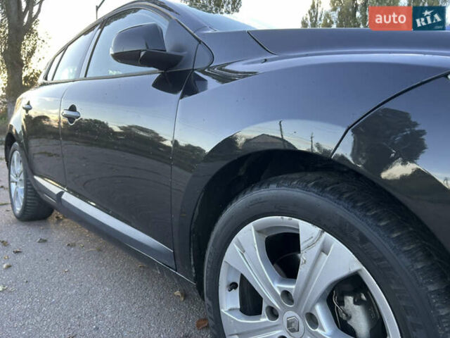 Рено Меган 2009 в Сарнах на Automoto.ua Черный Рено Меган, объемом двигателя 1.9 л и пробегом 310 тыс. км за 6200 $, фото 26 на Automoto.ua