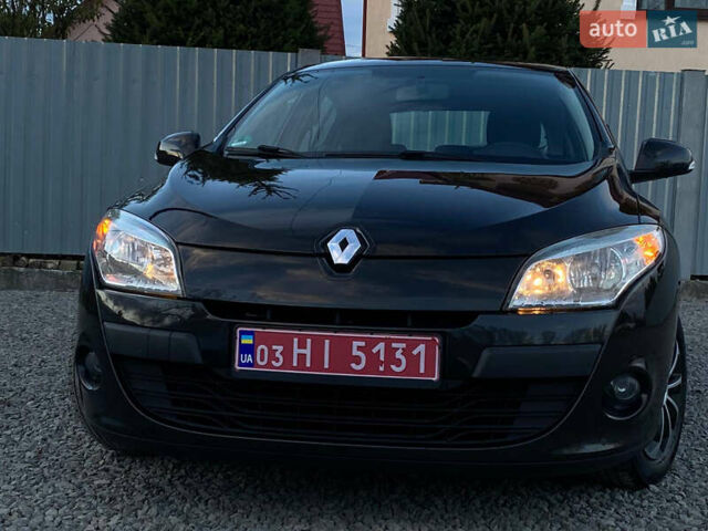 Рено Меган 2009 у Самборе на Automoto.ua Чорний Рено Меган, об'ємом двигуна 1.6 л та пробігом 208 тис. км за 6499 $, фото 9 на Automoto.ua