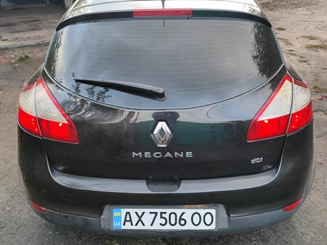 Рено Меган 2009 у Богодухове на Automoto.ua Чорний Рено Меган, об'ємом двигуна 1.5 л та пробігом 208 тис. км за 5300 $, фото 2 на Automoto.ua