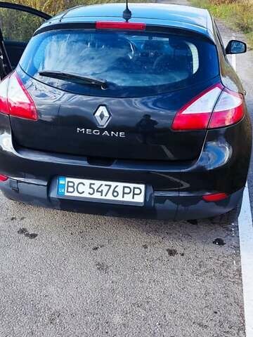 Черный Рено Меган, объемом двигателя 1.6 л и пробегом 250 тыс. км за 6200 $, фото 9 на Automoto.ua