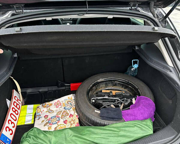 Черный Рено Меган, объемом двигателя 2 л и пробегом 219 тыс. км за 6900 $, фото 22 на Automoto.ua