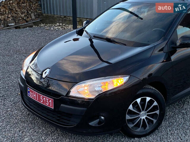 Рено Меган 2009 у Самборе на Automoto.ua Чорний Рено Меган, об'ємом двигуна 1.6 л та пробігом 208 тис. км за 6499 $, фото 23 на Automoto.ua