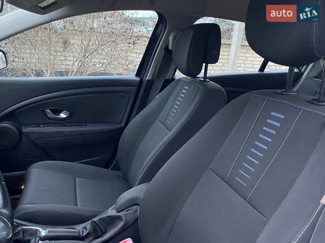 Черный Рено Меган, объемом двигателя 1.6 л и пробегом 204 тыс. км за 6500 $, фото 10 на Automoto.ua