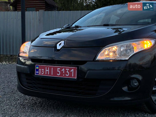 Рено Меган 2009 у Самборе на Automoto.ua Чорний Рено Меган, об'ємом двигуна 1.6 л та пробігом 208 тис. км за 6499 $, фото 14 на Automoto.ua