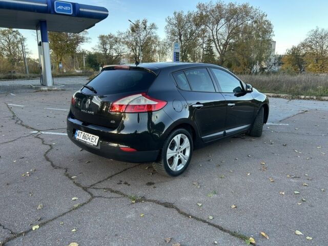 Рено Меган 2009 в Коростене на Automoto.ua Черный Рено Меган, объемом двигателя 1.9 л и пробегом 290 тыс. км за 5650 $, фото 1 на Automoto.ua