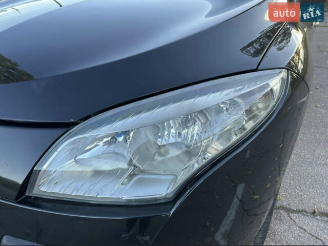 Рено Меган 2009 в Сарнах на Automoto.ua Черный Рено Меган, объемом двигателя 1.9 л и пробегом 310 тыс. км за 6200 $, фото 24 на Automoto.ua