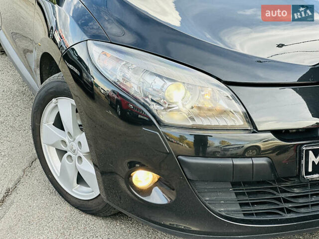 Рено Меган 2009 у Харкові на Automoto.ua Чорний Рено Меган, об'ємом двигуна 1.6 л та пробігом 184 тис. км за 7100 $, фото 9 на Automoto.ua