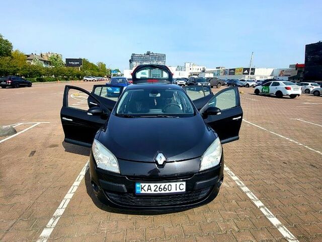 Черный Рено Меган, объемом двигателя 1.5 л и пробегом 217 тыс. км за 5999 $, фото 10 на Automoto.ua