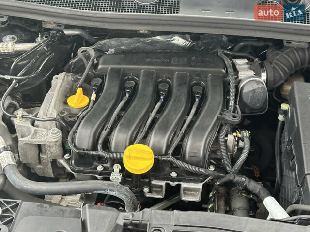 Черный Рено Меган, объемом двигателя 1.6 л и пробегом 162 тыс. км за 7399 $, фото 8 на Automoto.ua