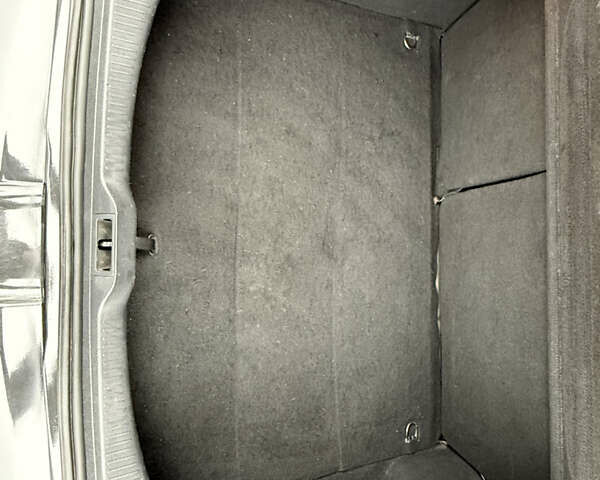 Черный Рено Меган, объемом двигателя 1.5 л и пробегом 261 тыс. км за 5500 $, фото 33 на Automoto.ua