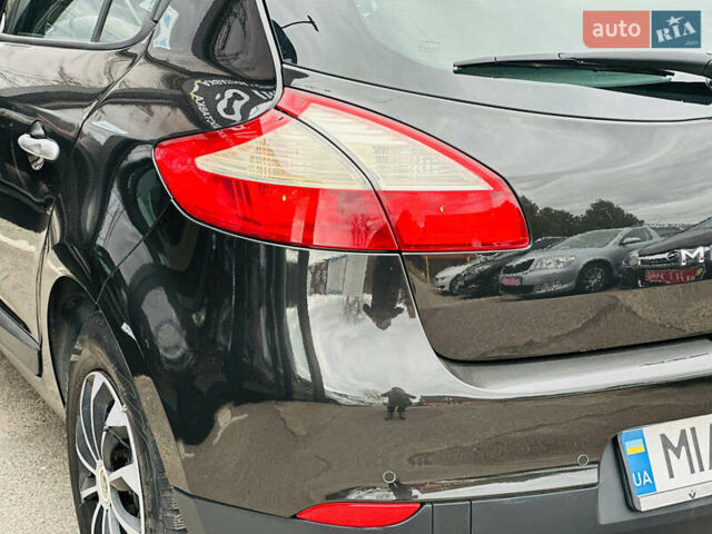 Рено Меган 2009 в Харькове на Automoto.ua Черный Рено Меган, объемом двигателя 1.6 л и пробегом 225 тыс. км за 7600 $, фото 15 на Automoto.ua