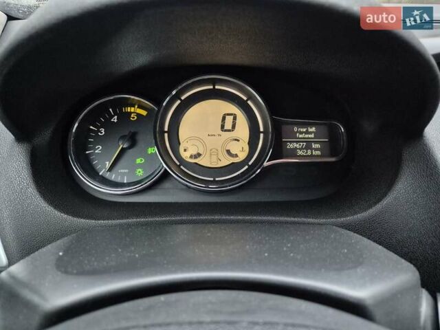 Чорний Рено Меган, об'ємом двигуна 1.46 л та пробігом 269 тис. км за 5950 $, фото 6 на Automoto.ua