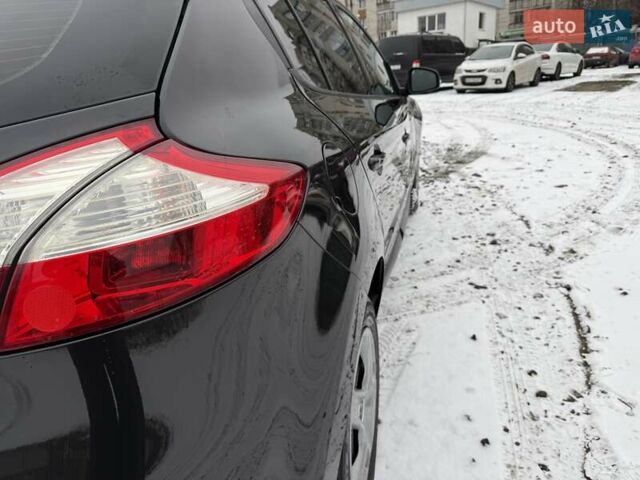 Чорний Рено Меган, об'ємом двигуна 1.6 л та пробігом 184 тис. км за 6600 $, фото 10 на Automoto.ua