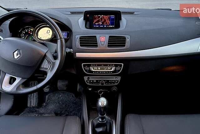 Рено Меган 2009 в Львове на Automoto.ua Черный Рено Меган, объемом двигателя 1.6 л и пробегом 160 тыс. км за 7500 $, фото 11 на Automoto.ua