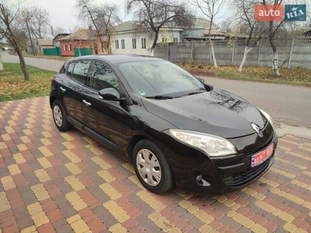 Черный Рено Меган, объемом двигателя 1.6 л и пробегом 185 тыс. км за 7200 $, фото 16 на Automoto.ua