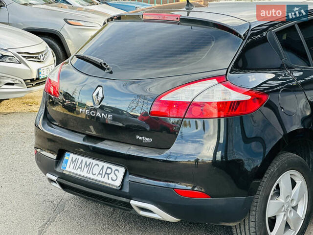 Рено Меган 2009 у Харкові на Automoto.ua Чорний Рено Меган, об'ємом двигуна 1.6 л та пробігом 184 тис. км за 7100 $, фото 4 на Automoto.ua