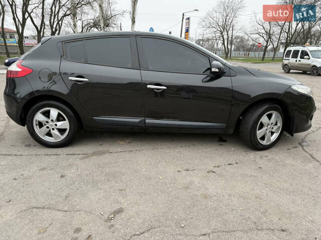 Черный Рено Меган, объемом двигателя 1.5 л и пробегом 261 тыс. км за 5500 $, фото 5 на Automoto.ua