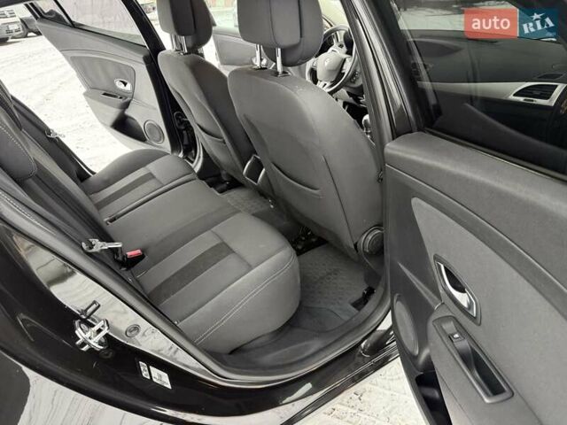 Чорний Рено Меган, об'ємом двигуна 1.6 л та пробігом 184 тис. км за 6600 $, фото 16 на Automoto.ua