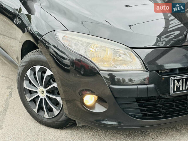 Рено Меган 2009 в Харькове на Automoto.ua Черный Рено Меган, объемом двигателя 1.6 л и пробегом 225 тыс. км за 7600 $, фото 12 на Automoto.ua