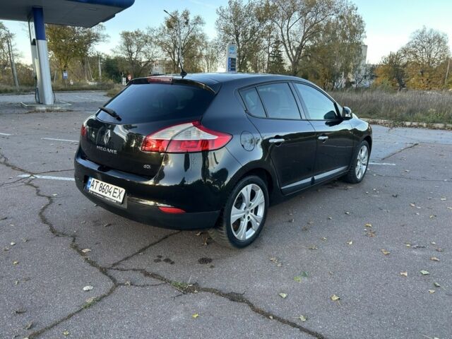 Рено Меган 2009 в Коростене на Automoto.ua Черный Рено Меган, объемом двигателя 1.9 л и пробегом 290 тыс. км за 5650 $, фото 7 на Automoto.ua